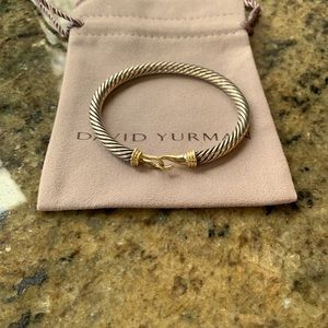 Authentic David Yurman 4mm cable bracelet with gold buckle. Size S.